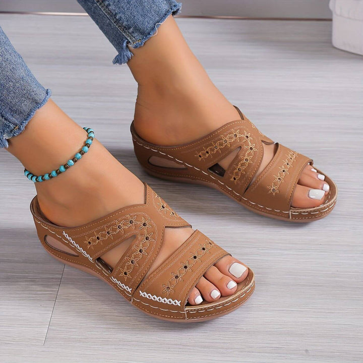 Soleva | Slip-Resistant Orthopaedic Sandals