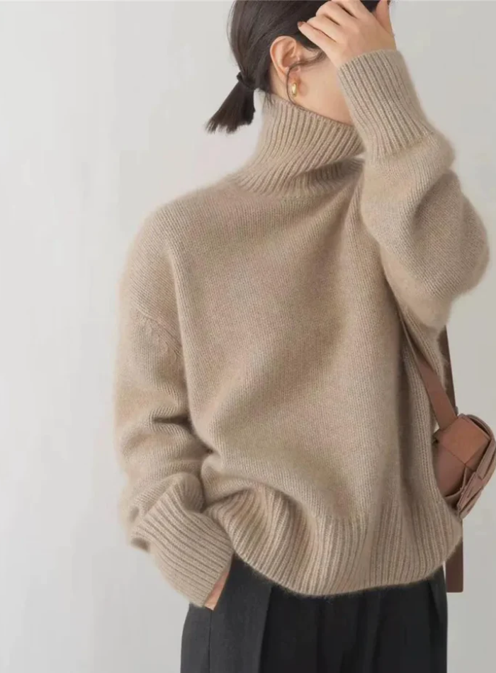 Luné | Soft Turtleneck Jumper