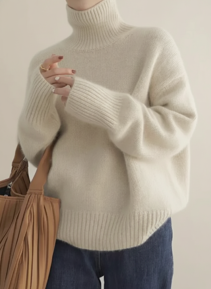 Luné | Soft Turtleneck Jumper