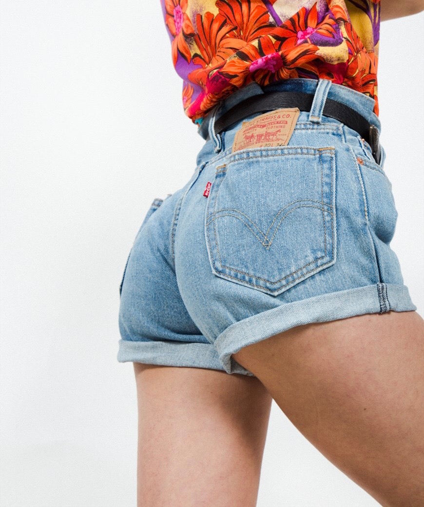 Vintage Levi Shorts 2024